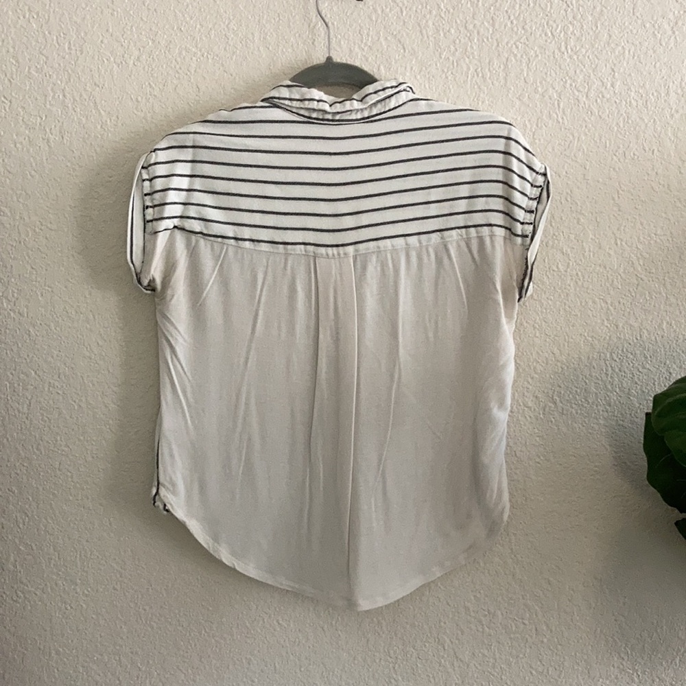 Striped half-button Top - Picture 3 of 3